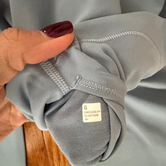 lululemon Align™ High-Rise Pant 28"- Chambray - Size 6 - Picture 5 of 6